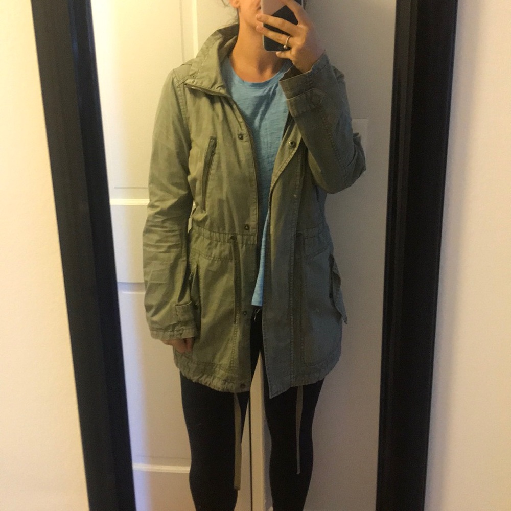 Army green light jacket